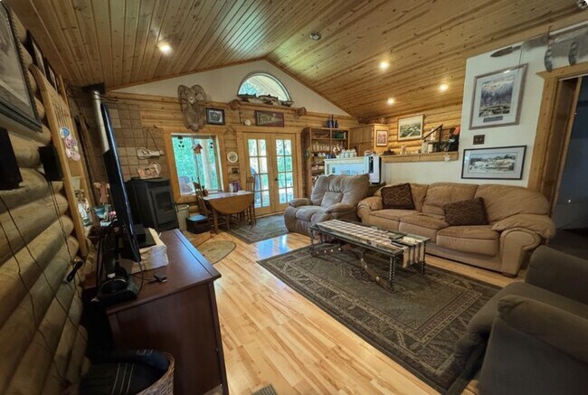 Foto del edificio - 3463 Rimrock Rd