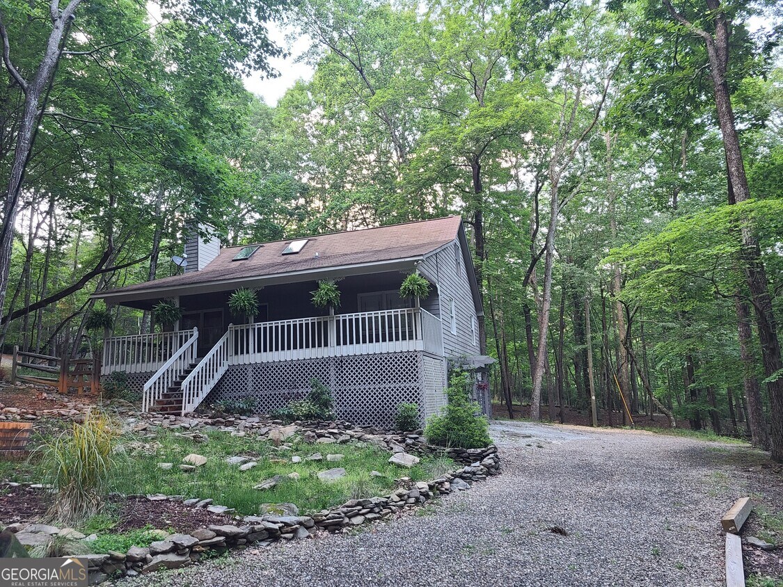 Primary Photo - 120 Rocky Stream Ct