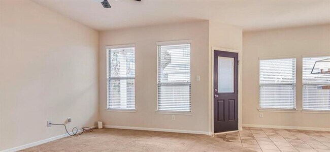 Building Photo - 13530 Vista De Oro St