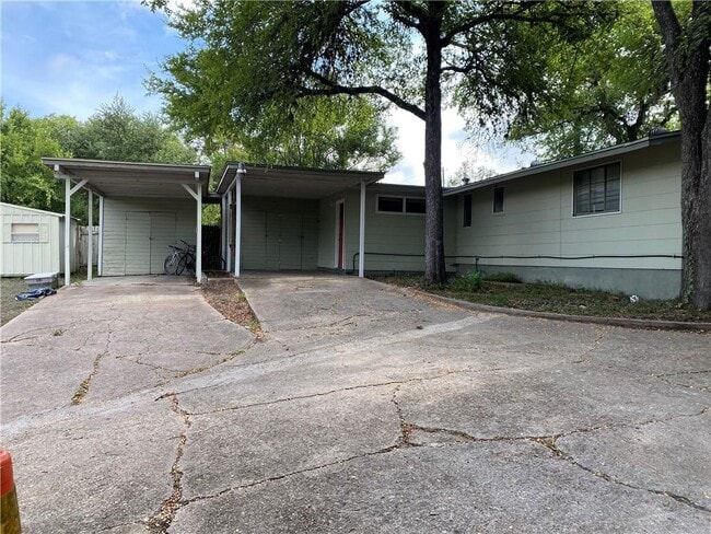 Foto del edificio - 4202 Shoal Creek Blvd