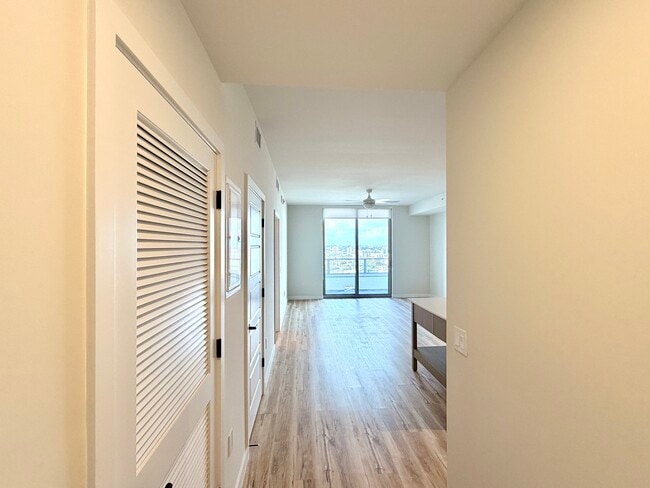 Foto del edificio - 536 SW 3rd St