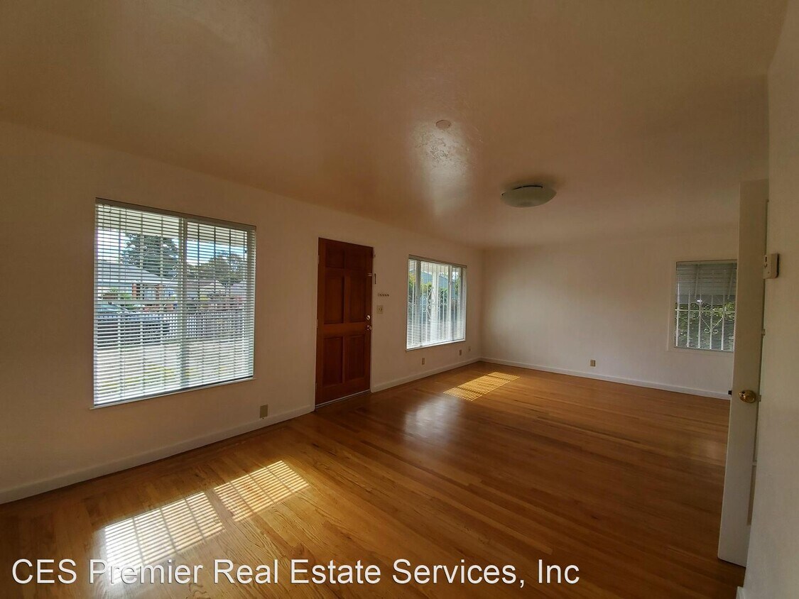 Building Photo - 2 br, 1 bath House - 1919 Rogelio Ct