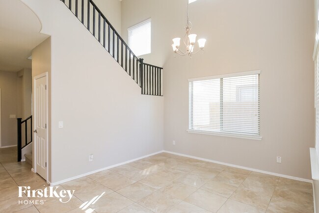 Building Photo - 786 E Gold Dust Way