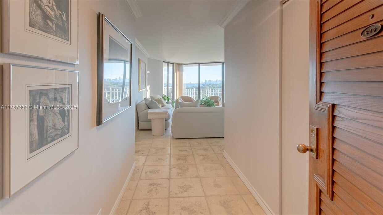 Foto principal - 1000 Quayside Terrace