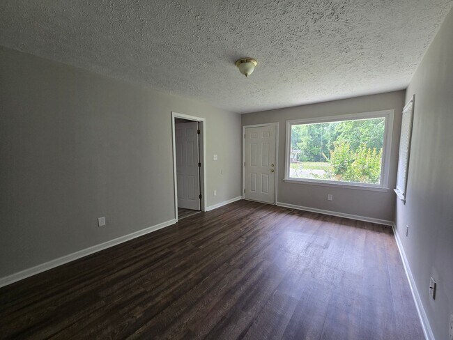 Foto del edificio - 930 Weiss Ave