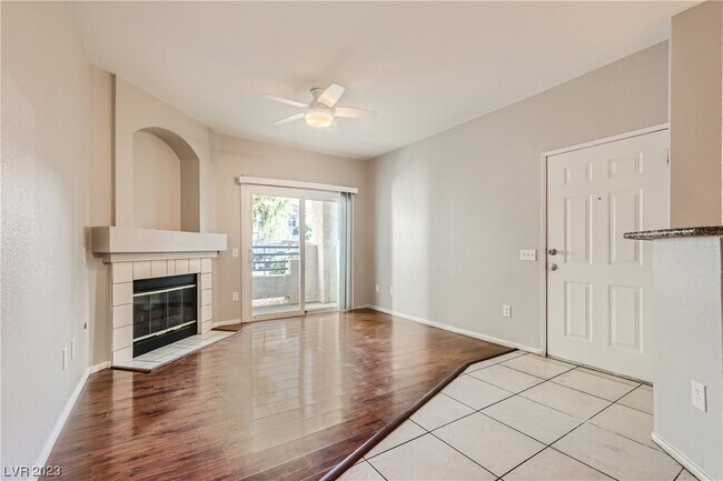 Foto del edificio - 5415 W Harmon Ave