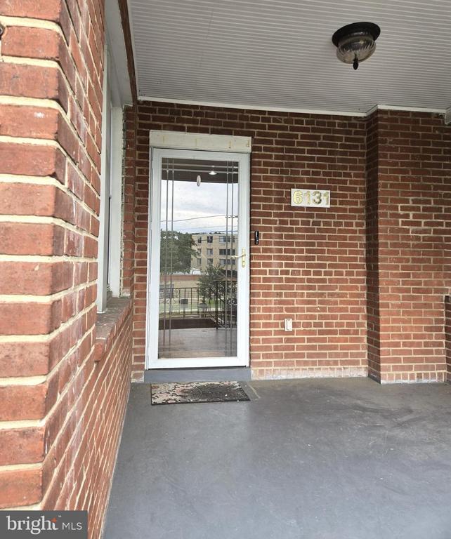 Foto del edificio - 6131 14th St NW