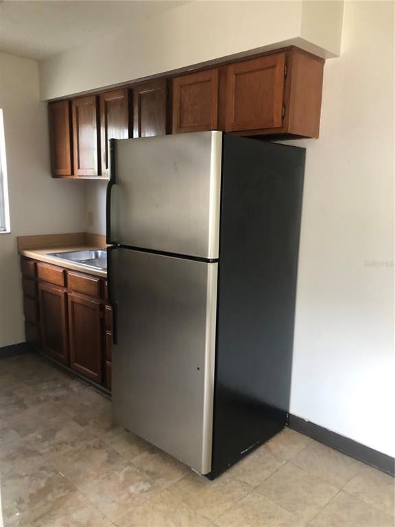 Building Photo - 1224 W Granfield Ave