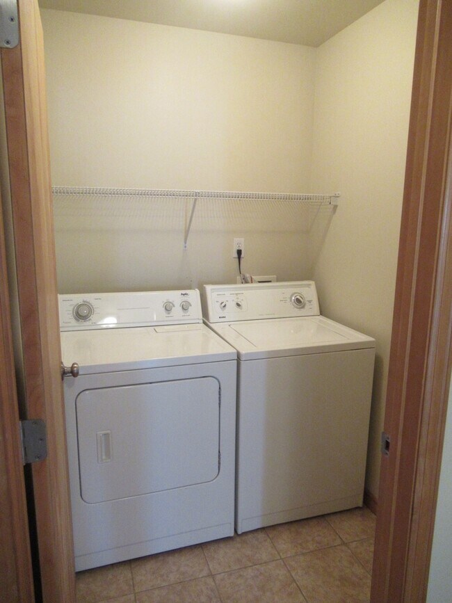 Foto del edificio - Nice 3 Bed, 2 Bath Home!