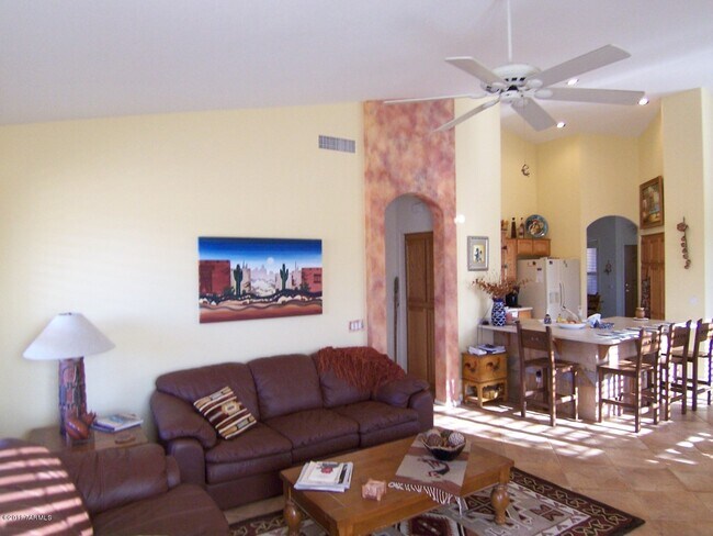 Building Photo - 38844 S Carefree Dr