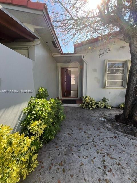 Building Photo - 6457 SW 9th St
