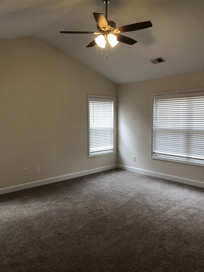 Building Photo - 2402 Windmill Way
