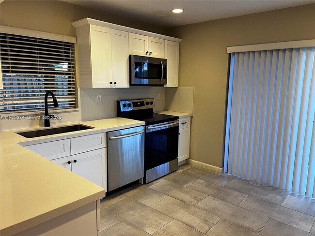 Foto del edificio - 6917 SW 127th Ct