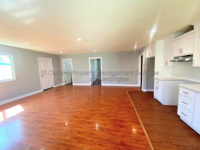 Foto del edificio - 303 N Townsend Ave