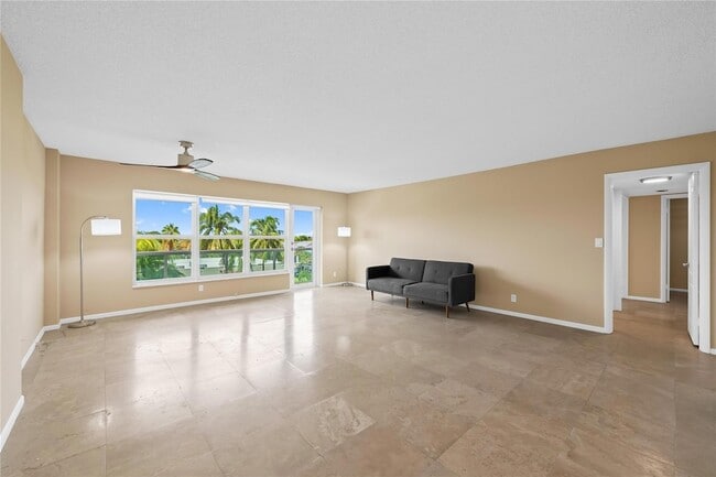 Building Photo - 3900 Galt Ocean Dr