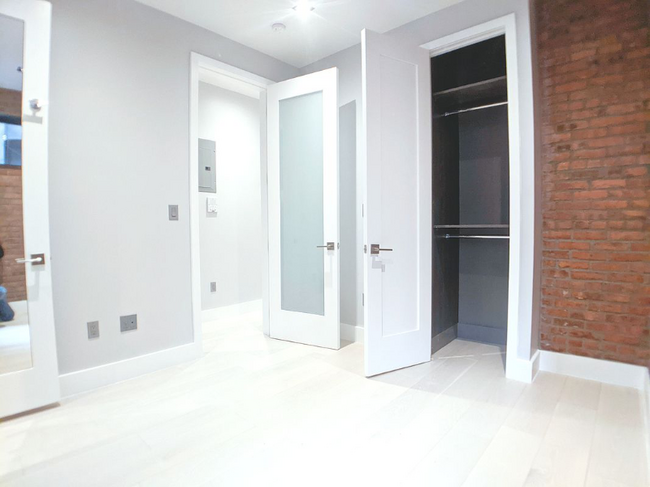 Building Photo - 2174 Amsterdam Ave