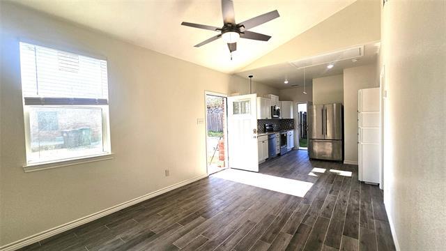 Foto del edificio - 1405 E Sherman Dr