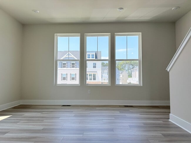 Building Photo - 29894 Bankert Dr
