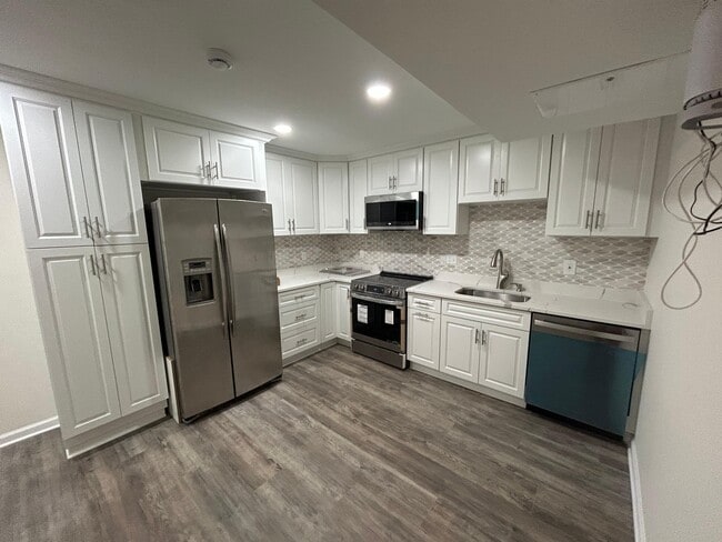 Building Photo - 21918 Knob Hill Pl