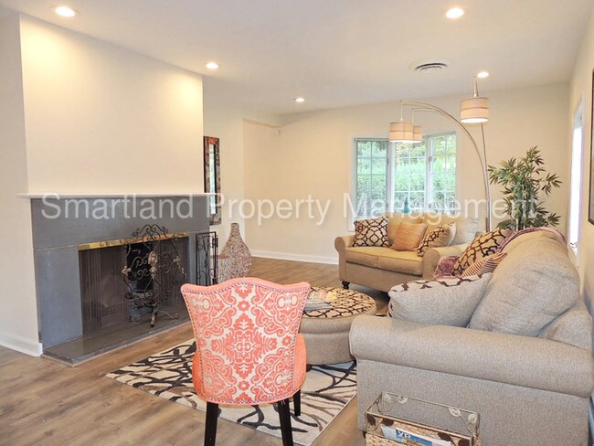 Building Photo - 31599 Woodcrest Rd