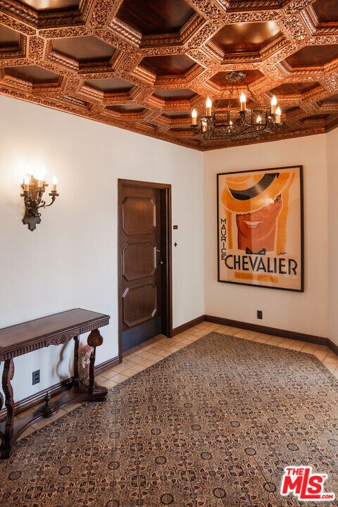 Foto del edificio - 1302 N Sweetzer Ave