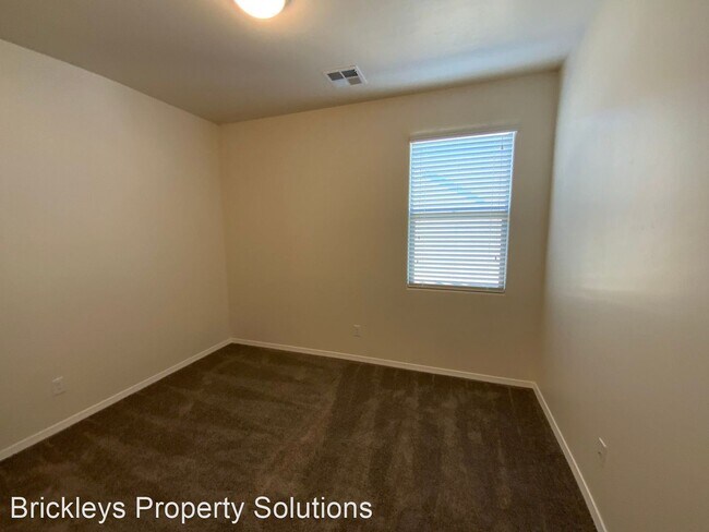 Building Photo - 3 br, 2.5 bath House - 163 Suez Rd NE