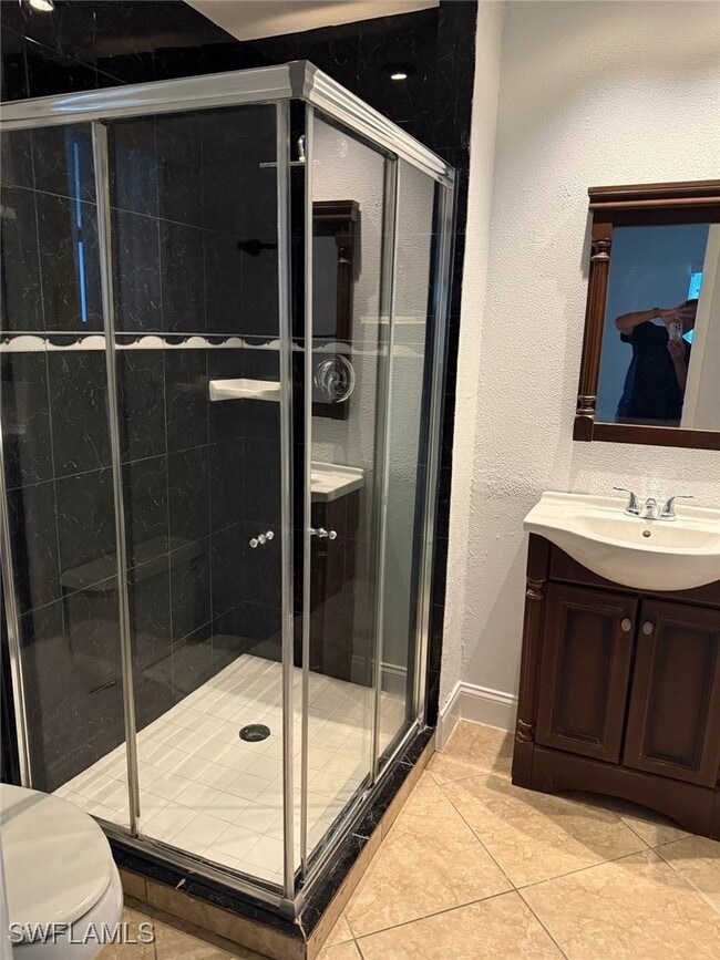 Building Photo - 4524 SE 11th Pl