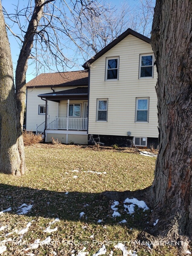 Primary Photo - 3166 Larsen Rd