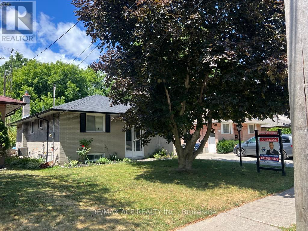 Primary Photo - 30 Oakridge Dr