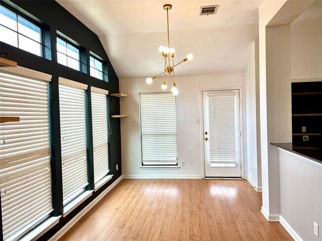 Foto del edificio - 15405 Baker Meadow Loop