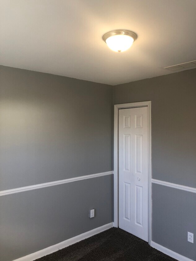 1010 Orange St, Wyandotte, MI 48192 Townhouse for Rent in Wyandotte