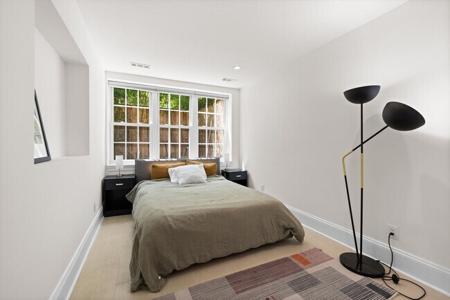 Foto del edificio - 2908 18th St NW