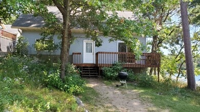 Building Photo - 1009 Shady Hollow Rd