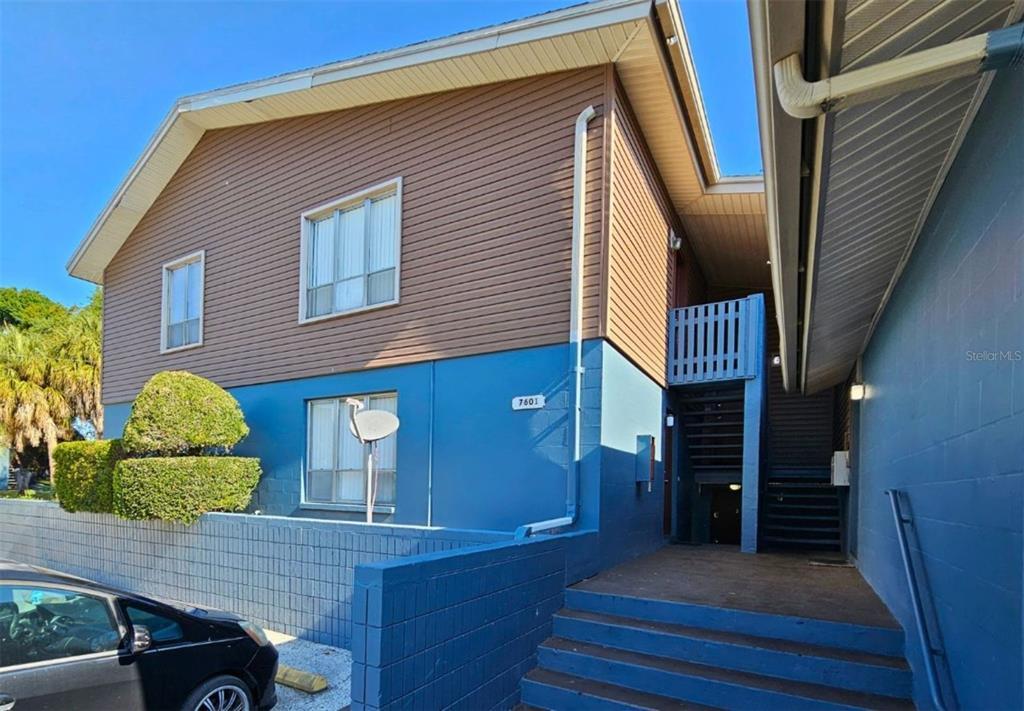 Foto principal - 7601 Paula Dr