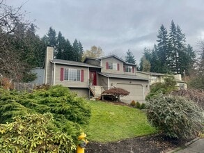 Building Photo - Lynnwood Home