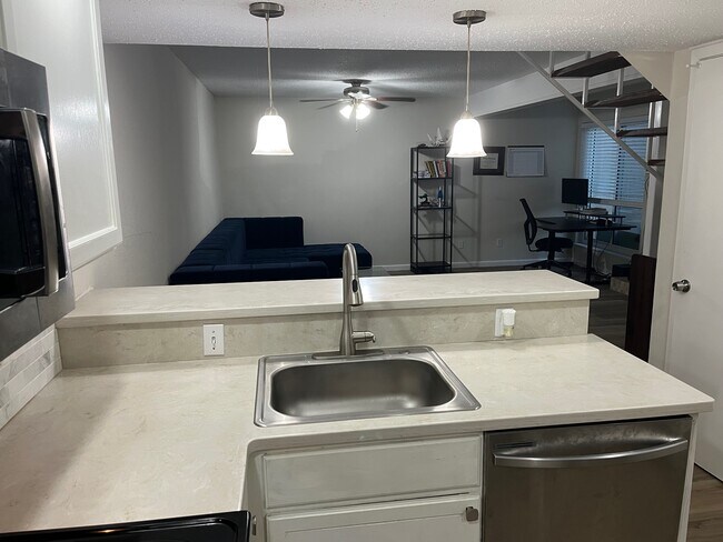 Foto del edificio - 3121 Park Ln