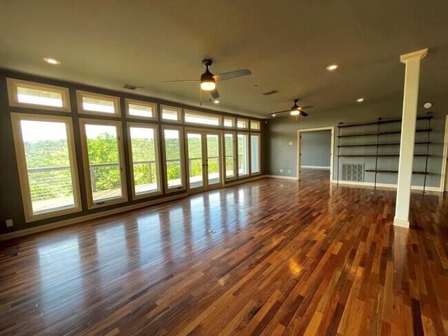 Foto del edificio - 16317 Fisher Hollow Trail