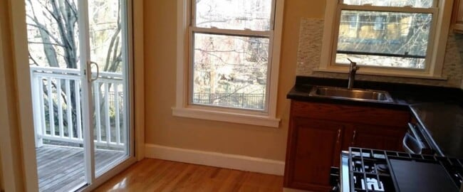 Building Photo - 66 Hyde Park Ave