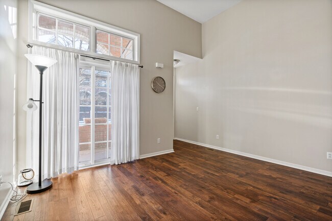Building Photo - 205 Amys Walk