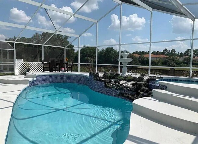 Building Photo - 2916 Dickens Cir