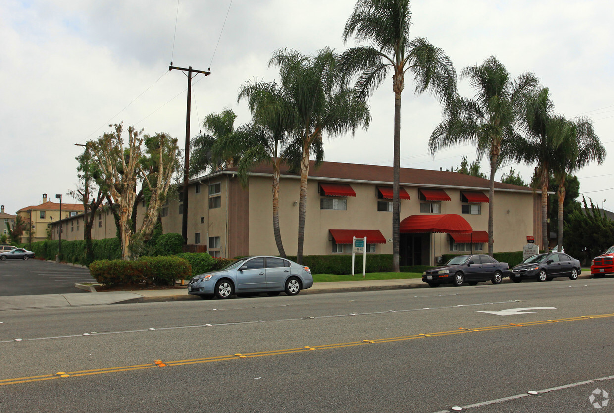 Laurels at Woodruff - Woodruff Apartments