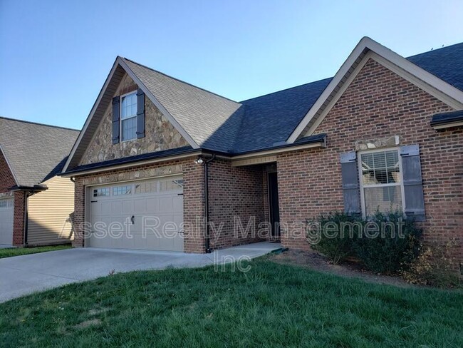 Building Photo - 235 Stonefield Dr