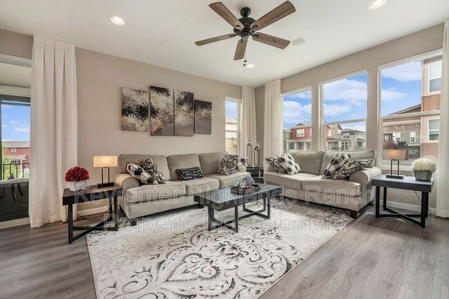 Building Photo - 9051 Southhurst Ct