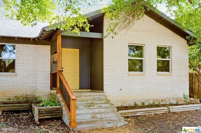 Building Photo - 3 br, 2 bath House - 905 Indiana St