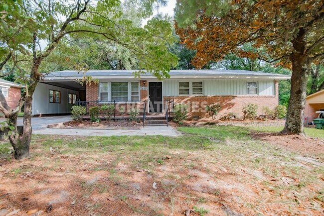 Building Photo - 7420 Claudia Dr
