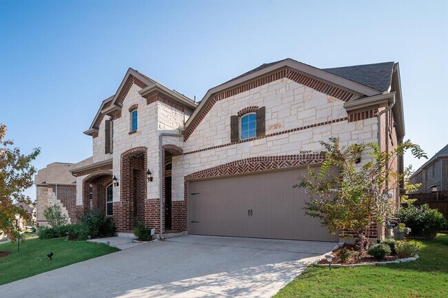 Building Photo - 7459 Reverchon Dr