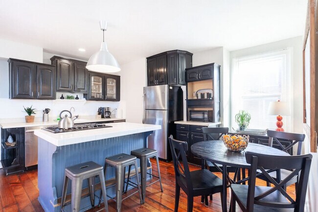 Foto del edificio - 424 Liberty Hl