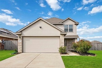 Building Photo - 14611 Broadbury Pond Rd