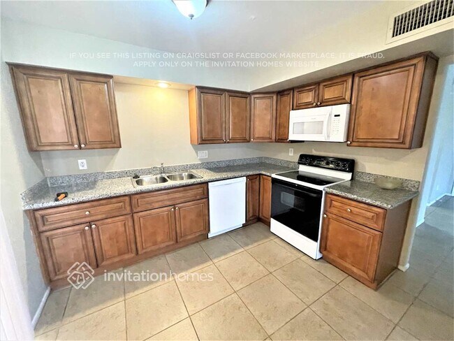 Foto del edificio - 6618 S 44th Pl