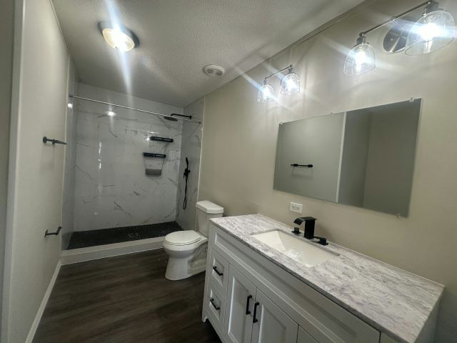 Foto del edificio - 13639 Wesleyan Blvd